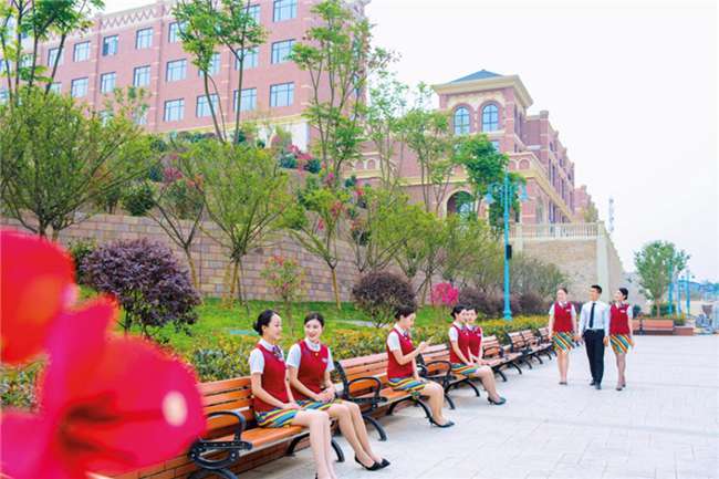 四川天府航空职业学院2023年学费,学费多少钱一年