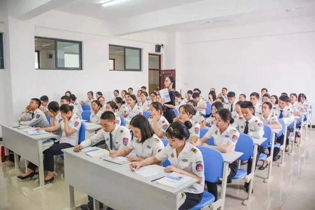 四川天府航空职业学院2023年学费,学费多少钱一年